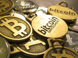 Pros and Cons of Digital Currencies